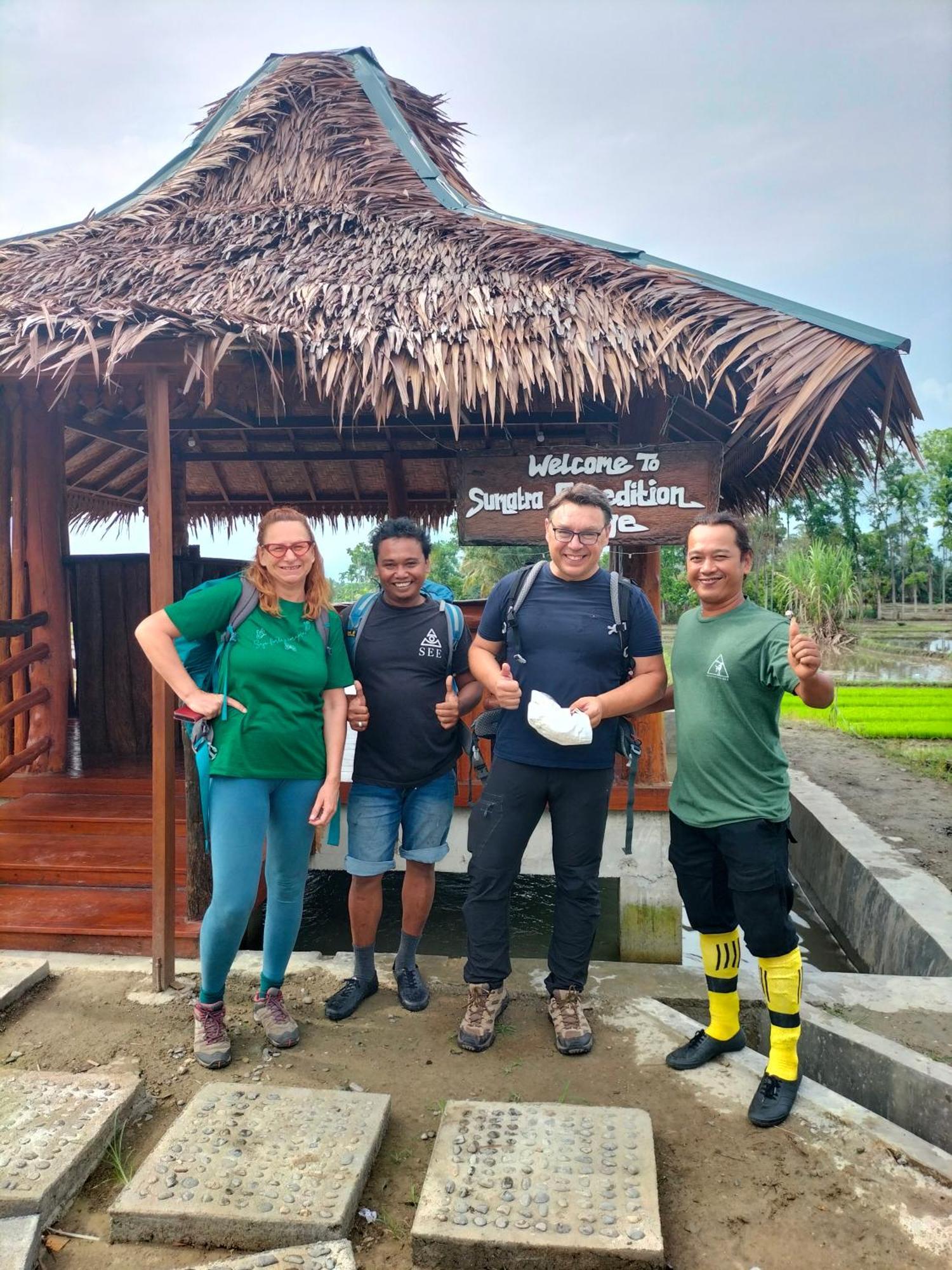Sumatra Expedition Lodge Bukit Lawang Exteriör bild